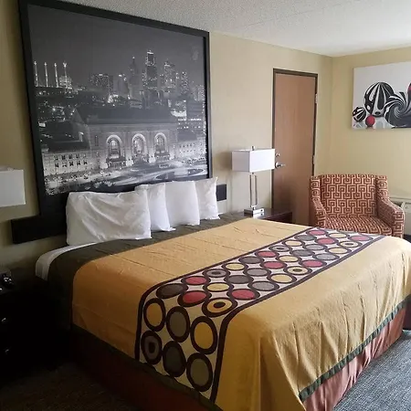 Super 8 By Wyndham Wichita North Hotel Exterior photo