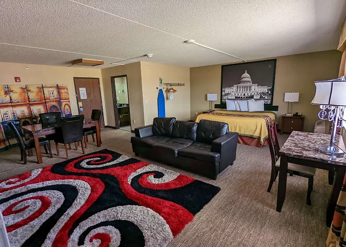 Super 8 By Wyndham Wichita North