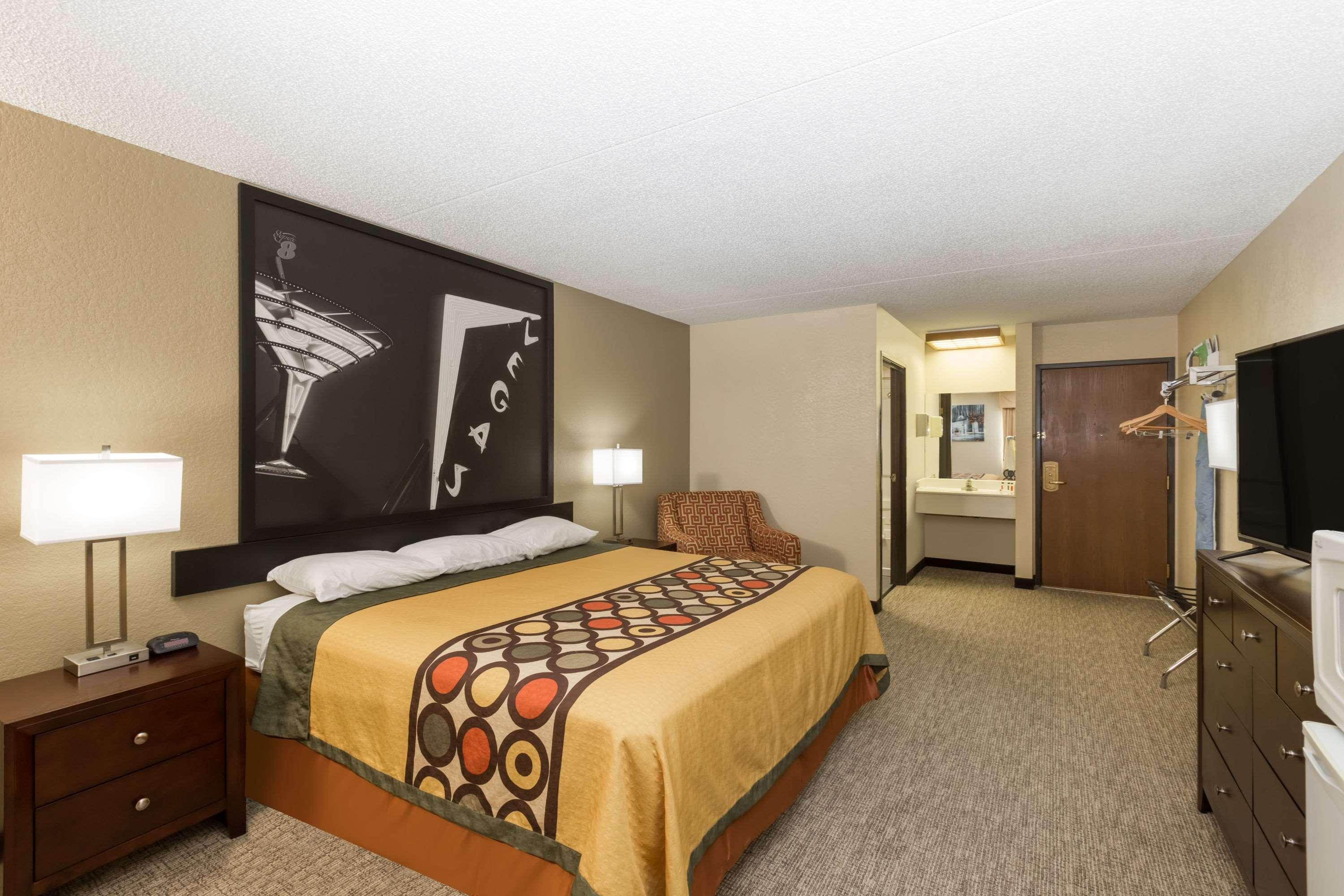 Super 8 By Wyndham North 2* Wichita