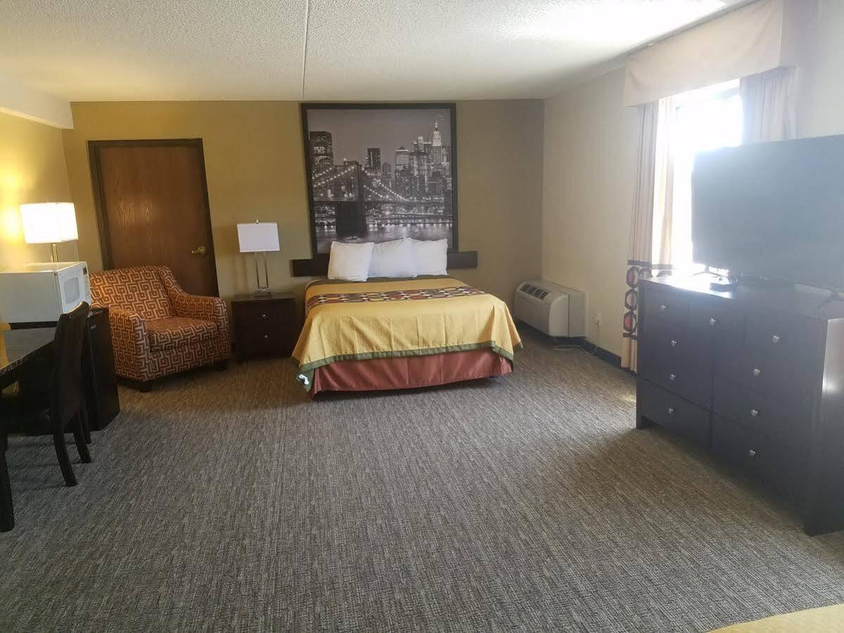 Super 8 By Wyndham North Wichita