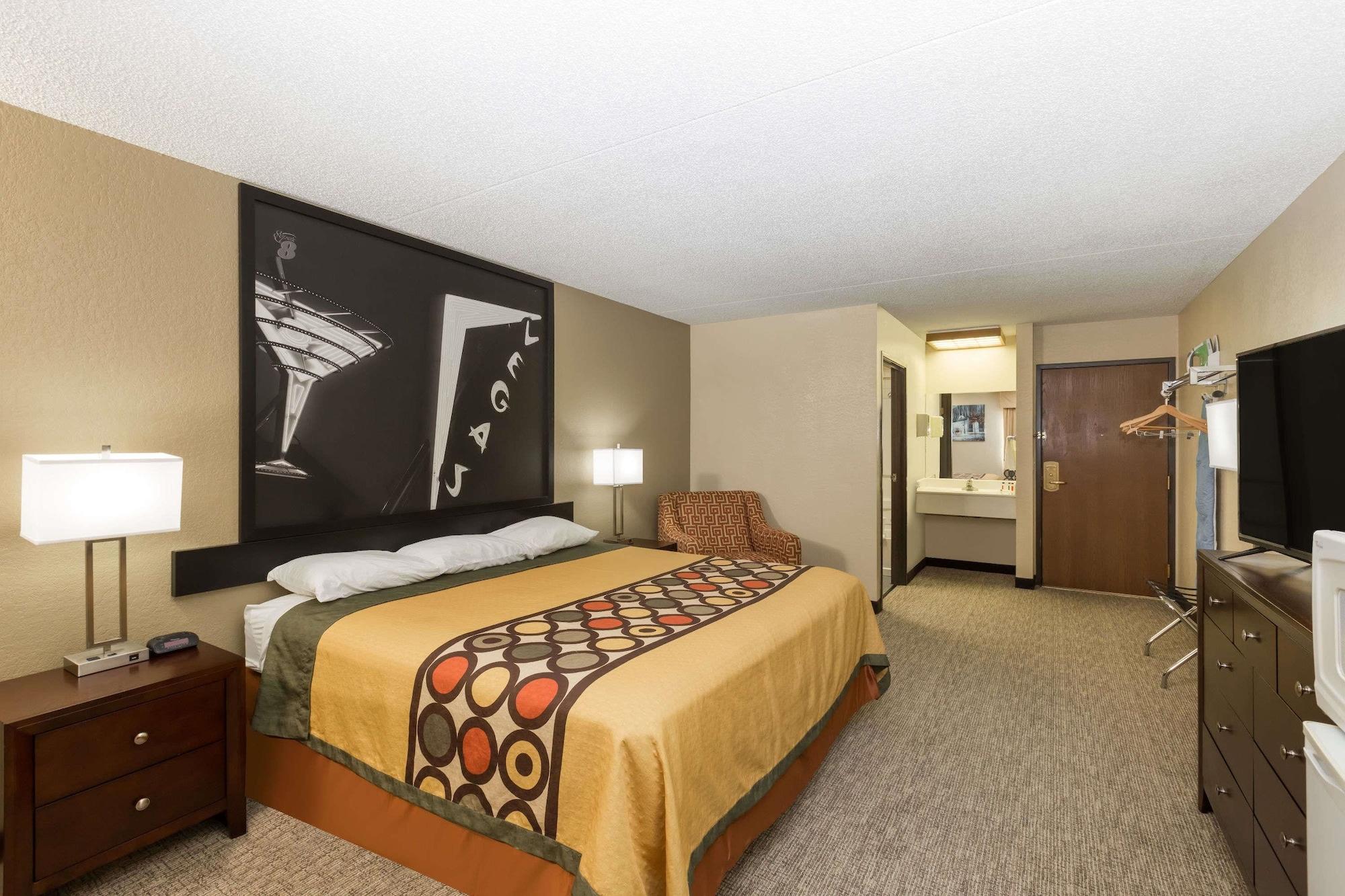 Super 8 By Wyndham North 2* Wichita