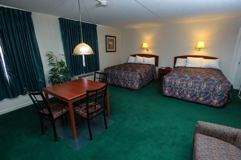 Super 8 By Wyndham North Wichita